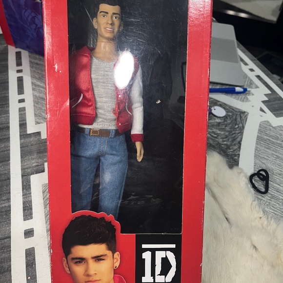 One Direction Zayn Malik Doll - Picture 1 of 4